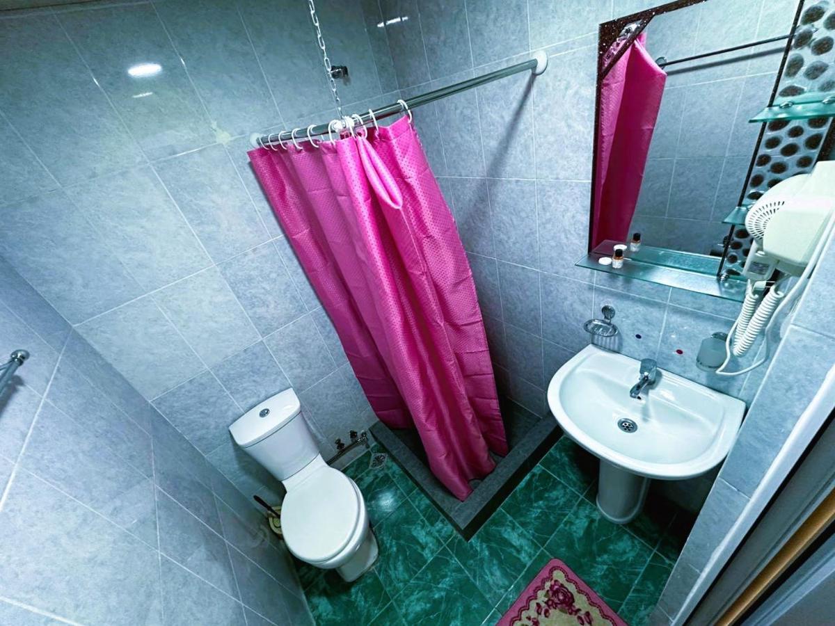 G Bakuri Hotell Batumi Exteriör bild