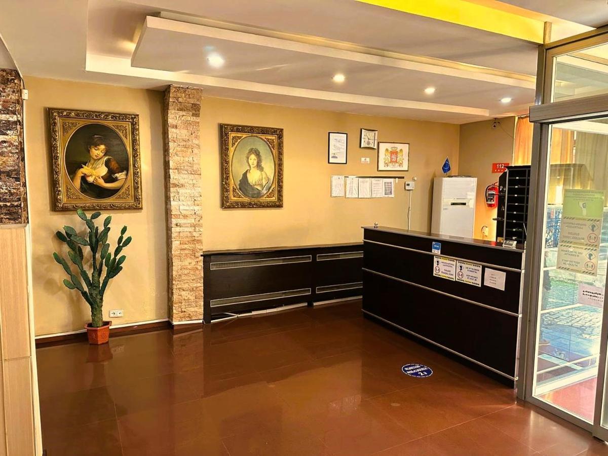 G Bakuri Hotell Batumi Exteriör bild