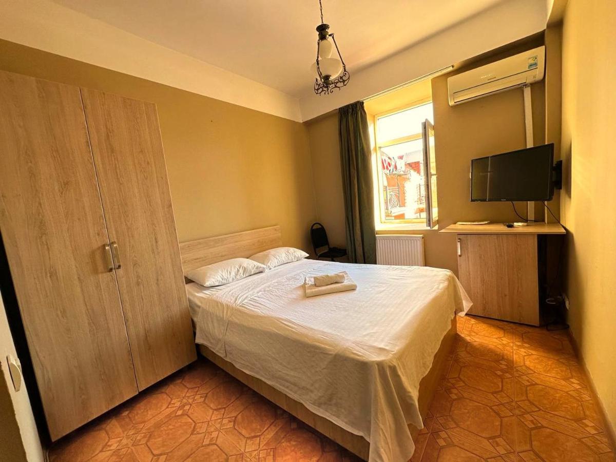 G Bakuri Hotell Batumi Exteriör bild