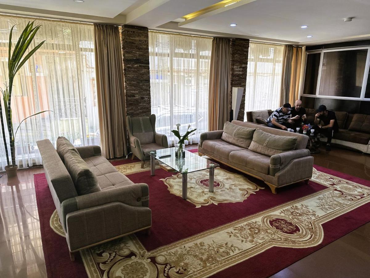 G Bakuri Hotell Batumi Exteriör bild