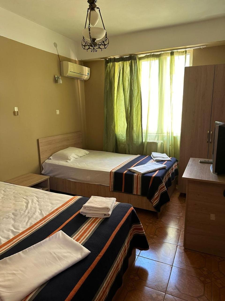 G Bakuri Hotell Batumi Exteriör bild