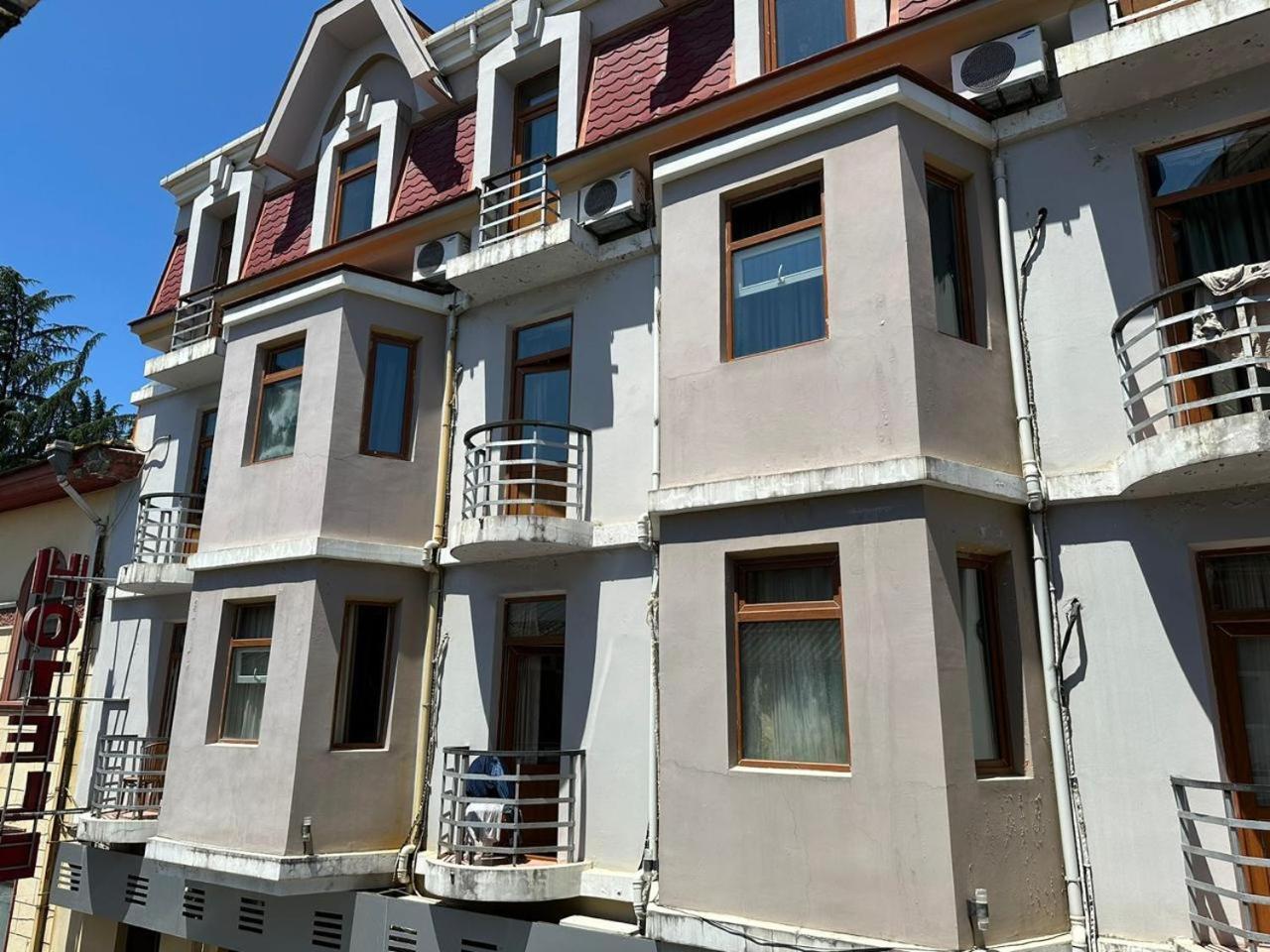 G Bakuri Hotell Batumi Exteriör bild